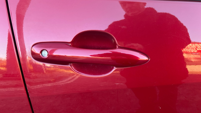 Toyota Yaris 1.5 Hybrid Design 5dr CVT Hybrid Hatchback